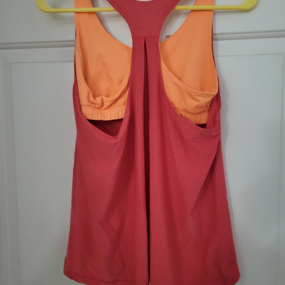 Nike Dri-Fit top - Picture 4 of 7